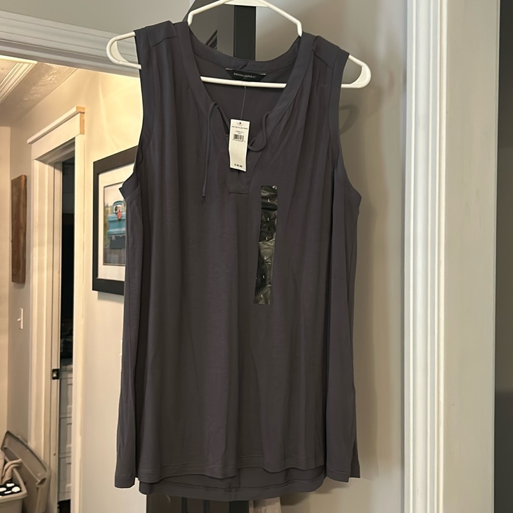 Sleeveless blouse